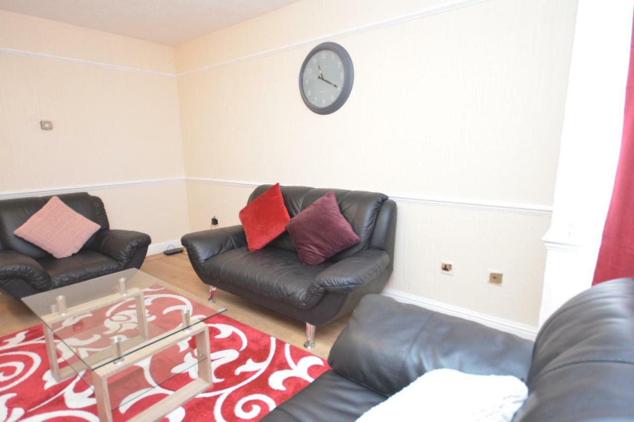 Four Bedroom Townhouse 12 Minutes Walk To Excel Exhibition Centre Londres Exterior foto