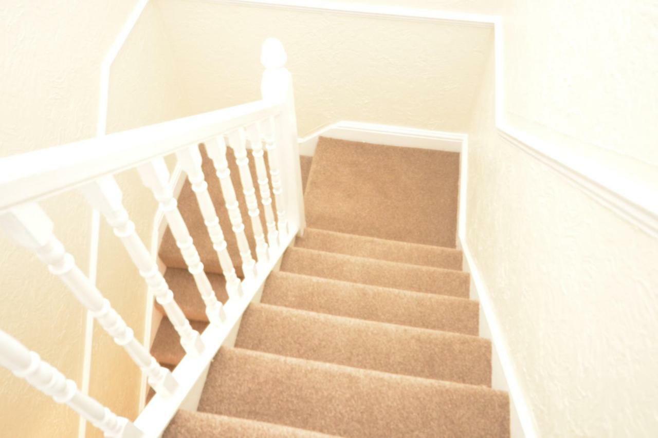 Four Bedroom Townhouse 12 Minutes Walk To Excel Exhibition Centre Londres Exterior foto